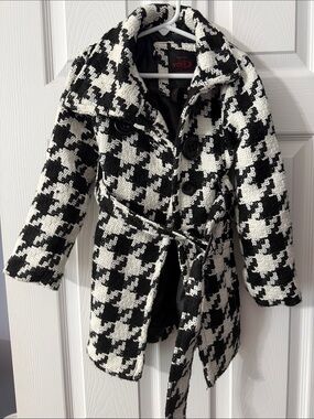 Yoki Black & White Houndstooth Belted Trench Coat